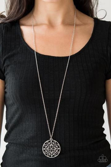 Mandala Melody Silver - Paparazzi Necklace