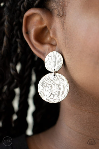 Relic Ripple Clip On Silver - Paparazzi Jewelry