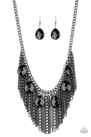 Vixen Conviction Black - Paparazzi Jewelry