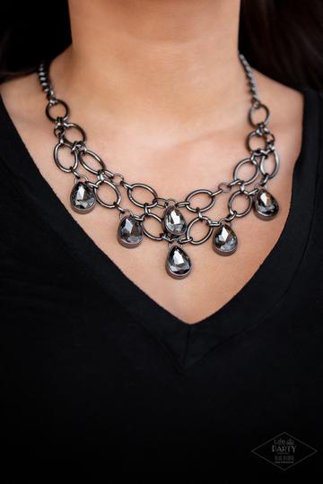 Show Stopping Shimmer Black - Paparazzi Jewelry