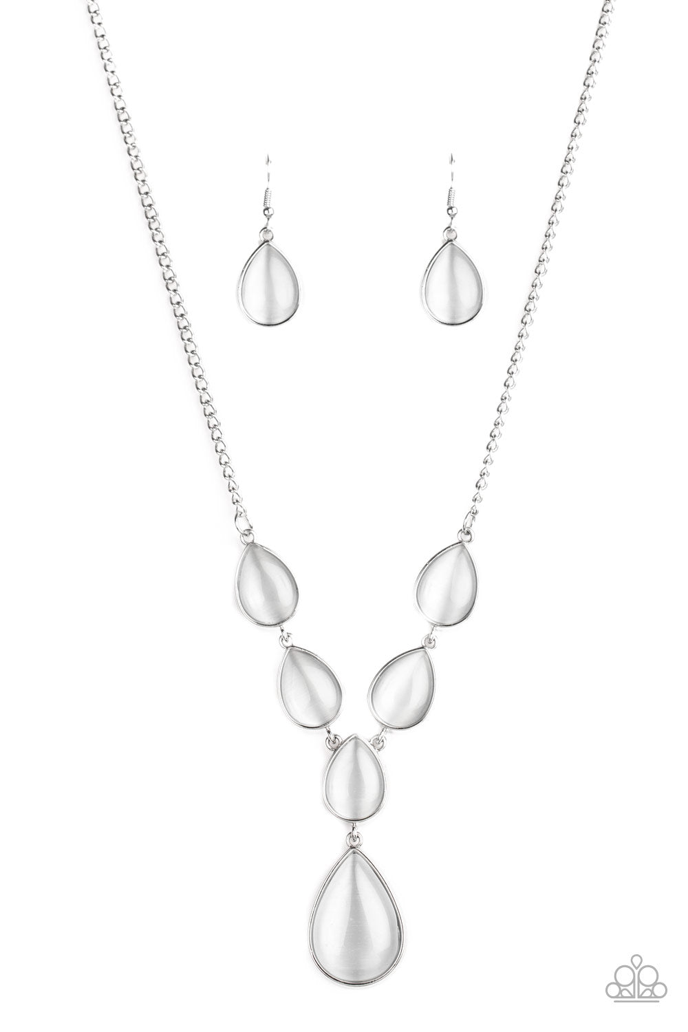 Dewey Decadence White - Paparazzi Necklace