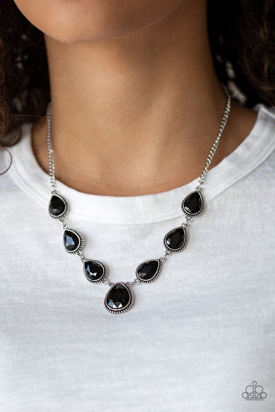 Socialite Social Black - Paparazzi Necklace