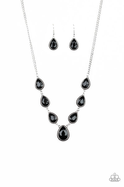 Socialite Social Black - Paparazzi Necklace