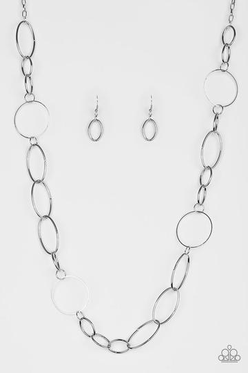 The Perfect Mismatch Silver - Paparazzi Necklace
